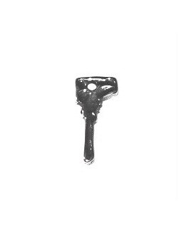 Colgante llave irregular 23mm paso 2mm, zamak baño de plata