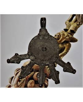 Antiguo colgante de serpientes africanas hecho por la tribu GAN 88x80mm